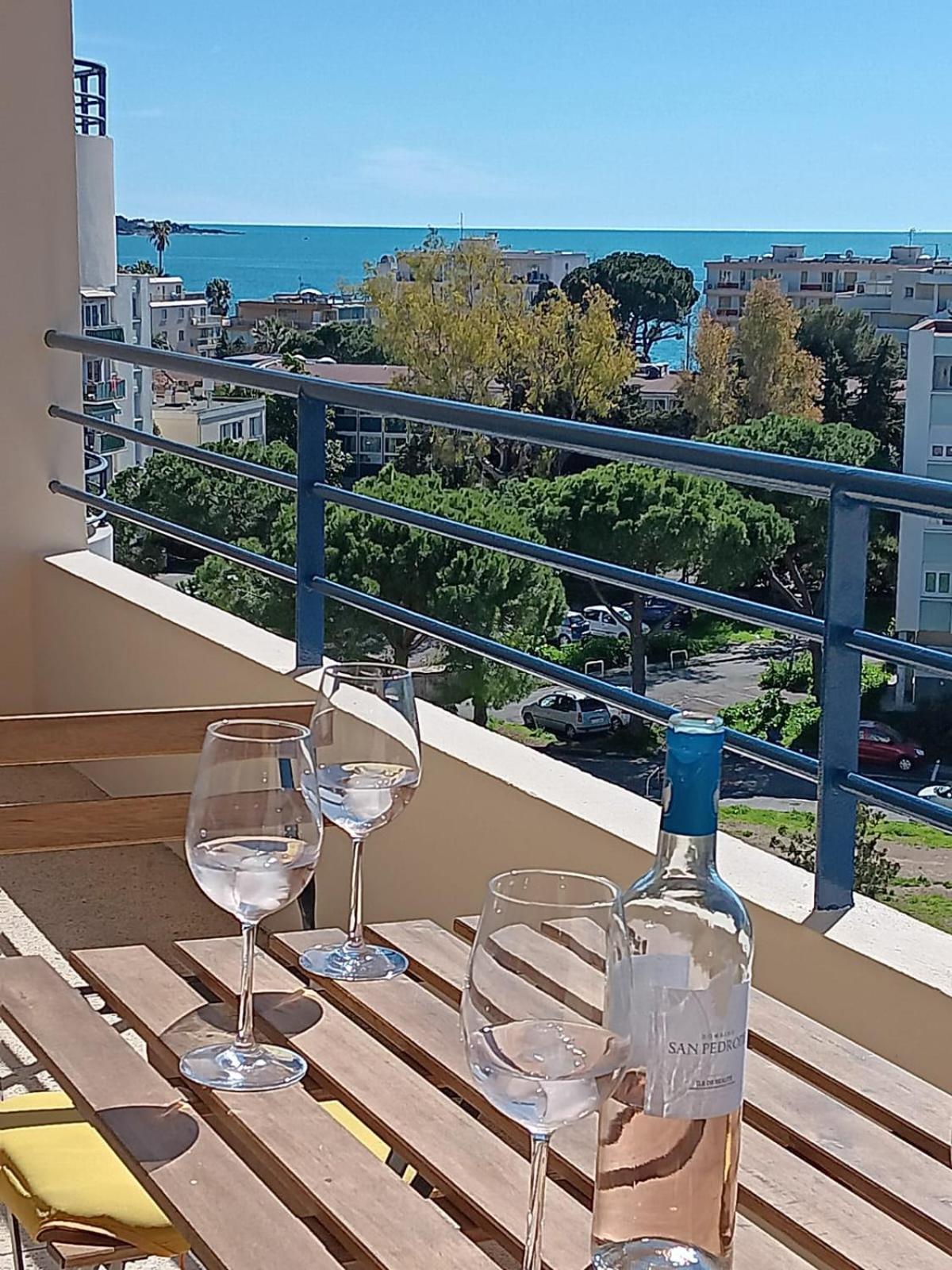 3 Pieces Vue Mer - Clim - 5 Min De La Plage A Pied Antibes Buitenkant foto
